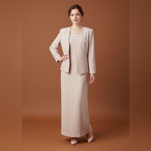 Chic Cream Women's Skirt Set